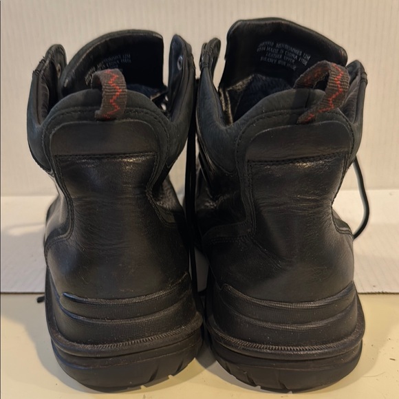 Men’s Clarks Black Leather Casual Boots with Rugged Design (sz 12) main image 5